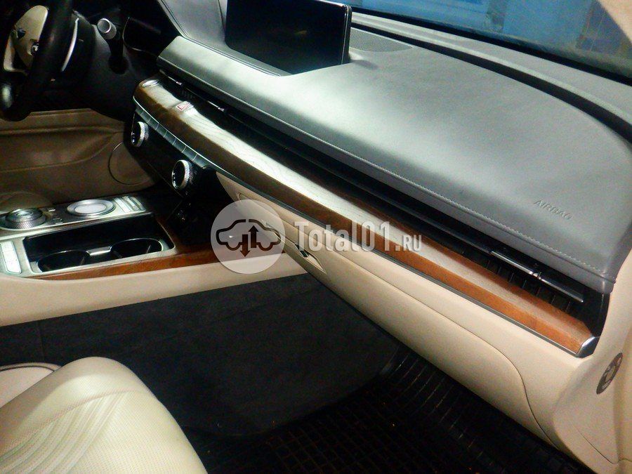 Фото Genesis G80 28