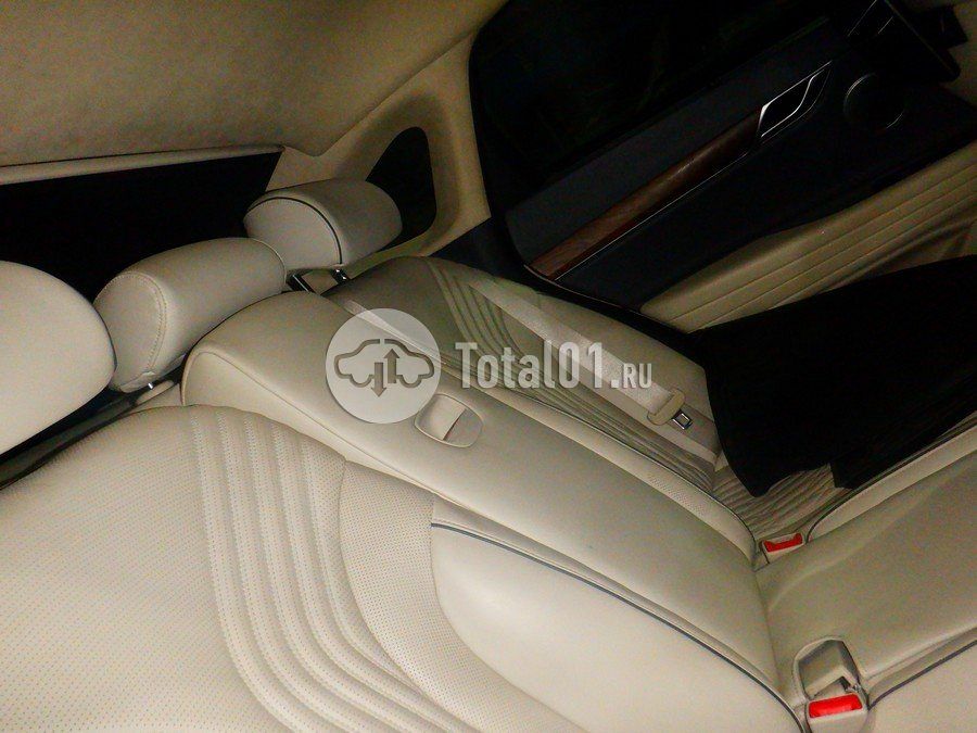 Фото Genesis G80 46