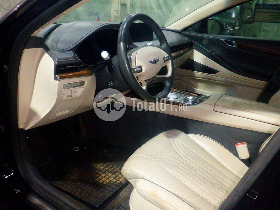 Фото Genesis G80 98