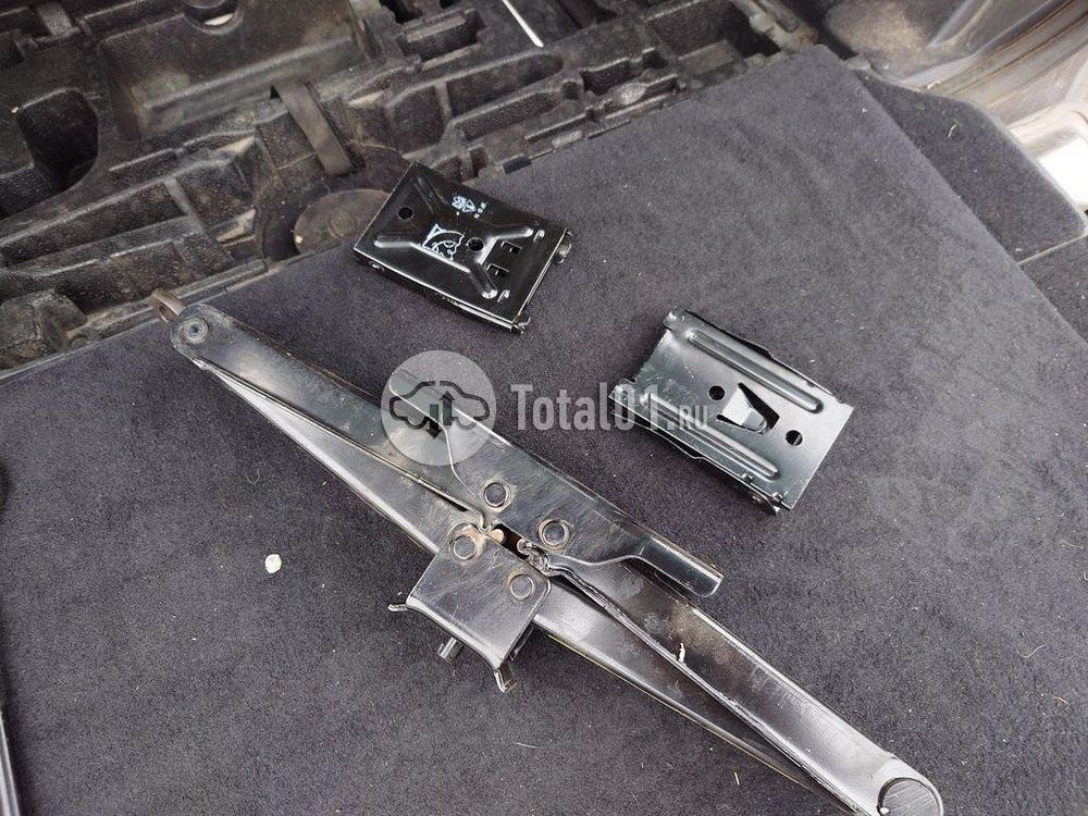 Фото Land Rover Discovery  4 34