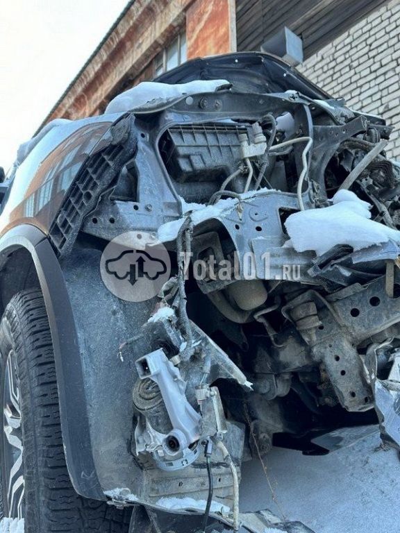 Фото Toyota Fortuner 8