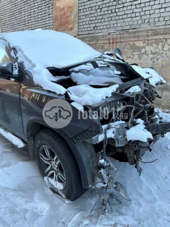 Фото Toyota Fortuner 24