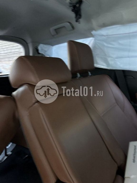 Фото Toyota Fortuner 100