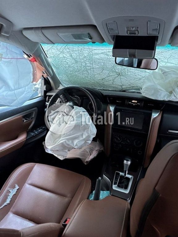 Фото Toyota Fortuner 134