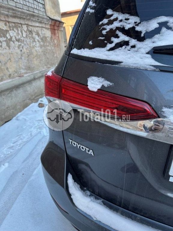 Фото Toyota Fortuner 164