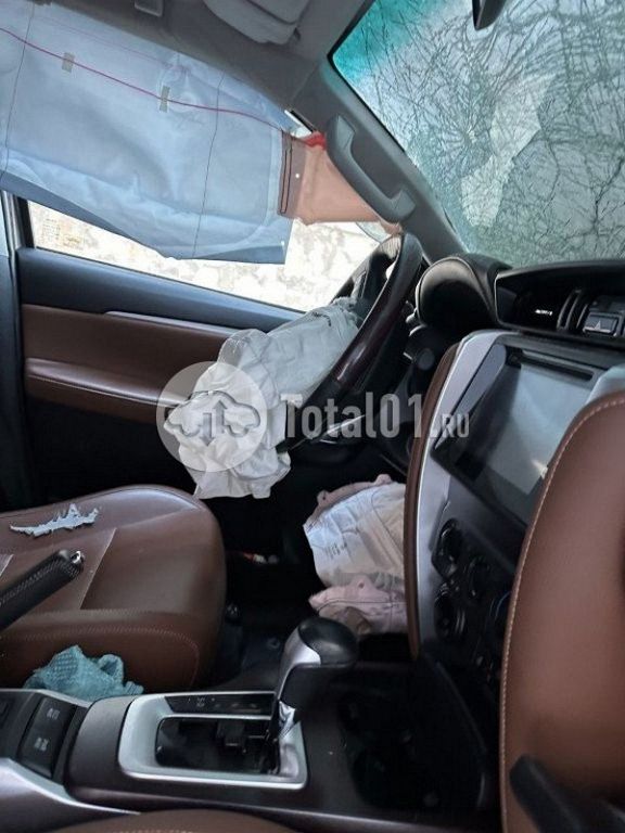 Фото Toyota Fortuner 176