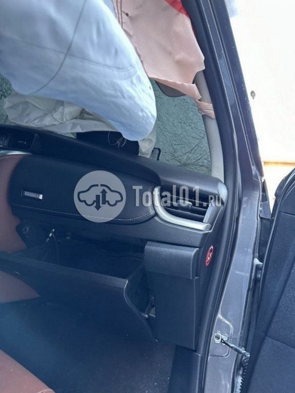 Фото Toyota Fortuner 182