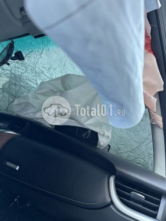 Фото Toyota Fortuner 200