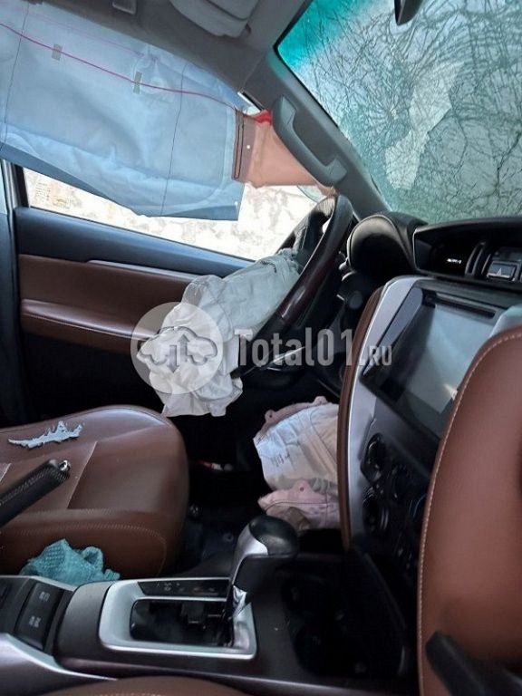 Фото Toyota Fortuner 220