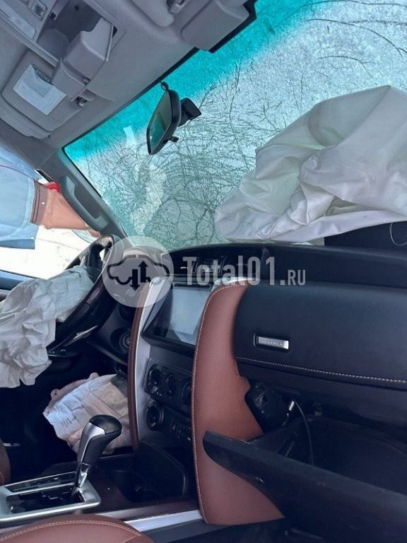 Фото Toyota Fortuner 228