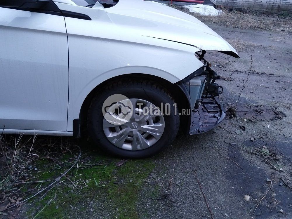 Фото Geely Emgrand 40