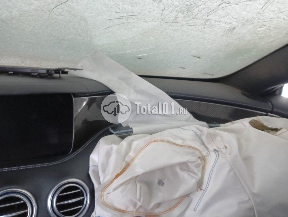 Фото Mercedes-Benz S-класс AMG 240