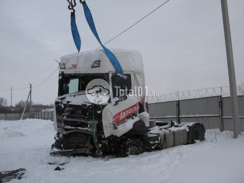 Фото Scania R-Series 76