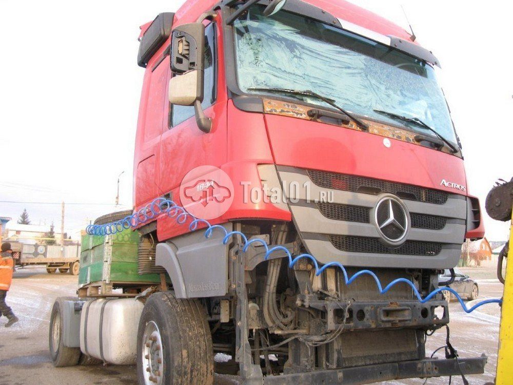 Фото Mercedes-Benz Actros 18