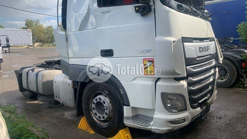 Фото DAF XF 406