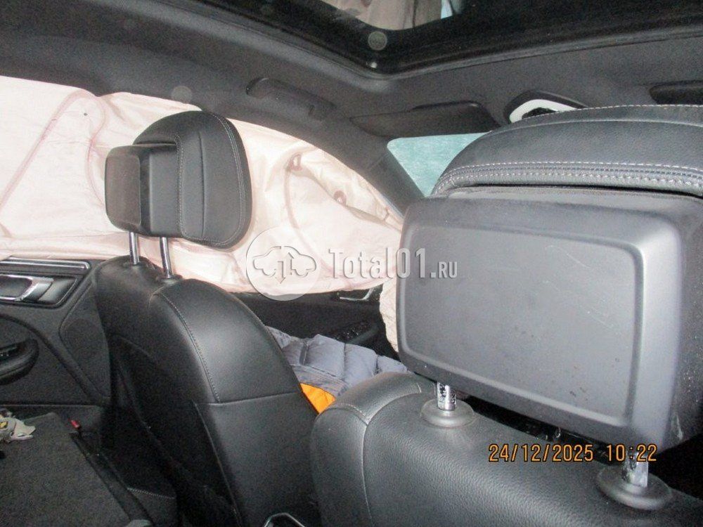 Фото Porsche Macan 32