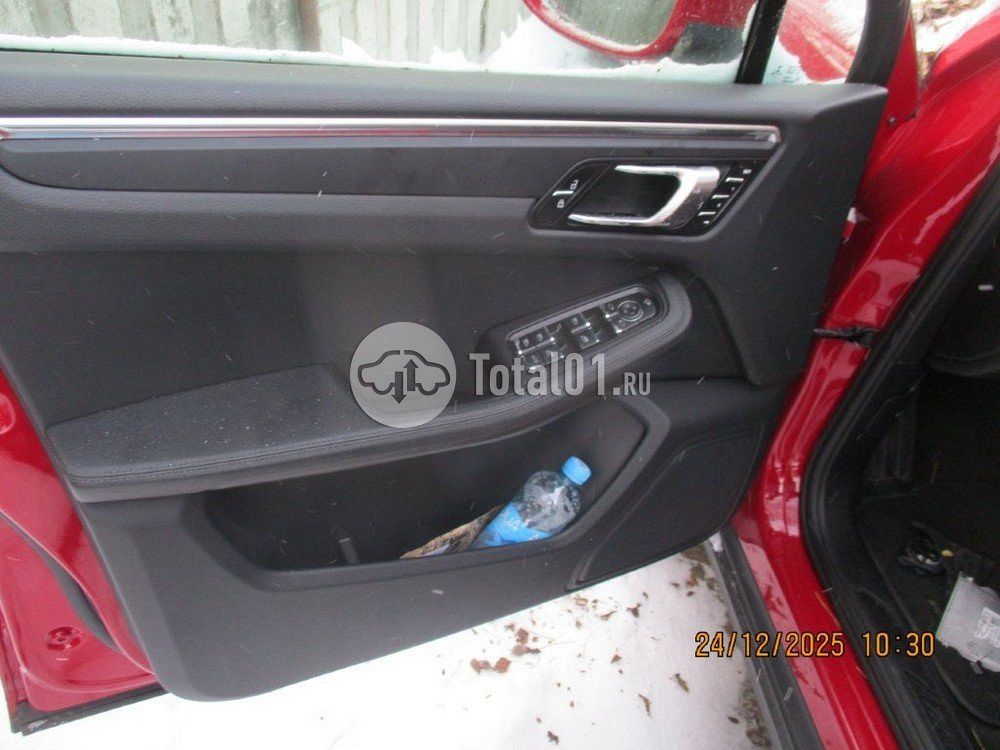 Фото Porsche Macan 196