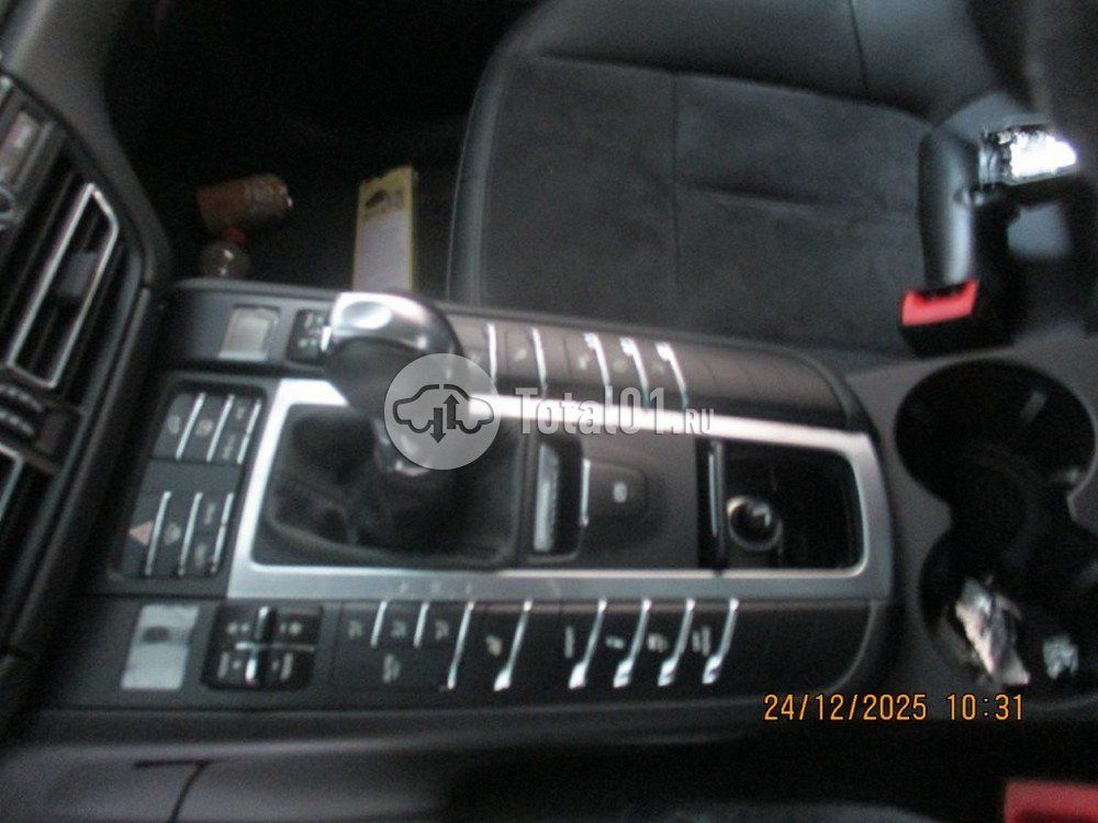 Фото Porsche Macan 226