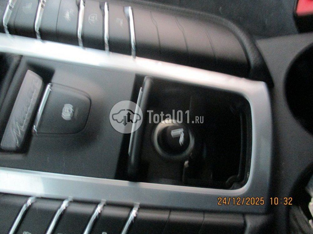 Фото Porsche Macan 240