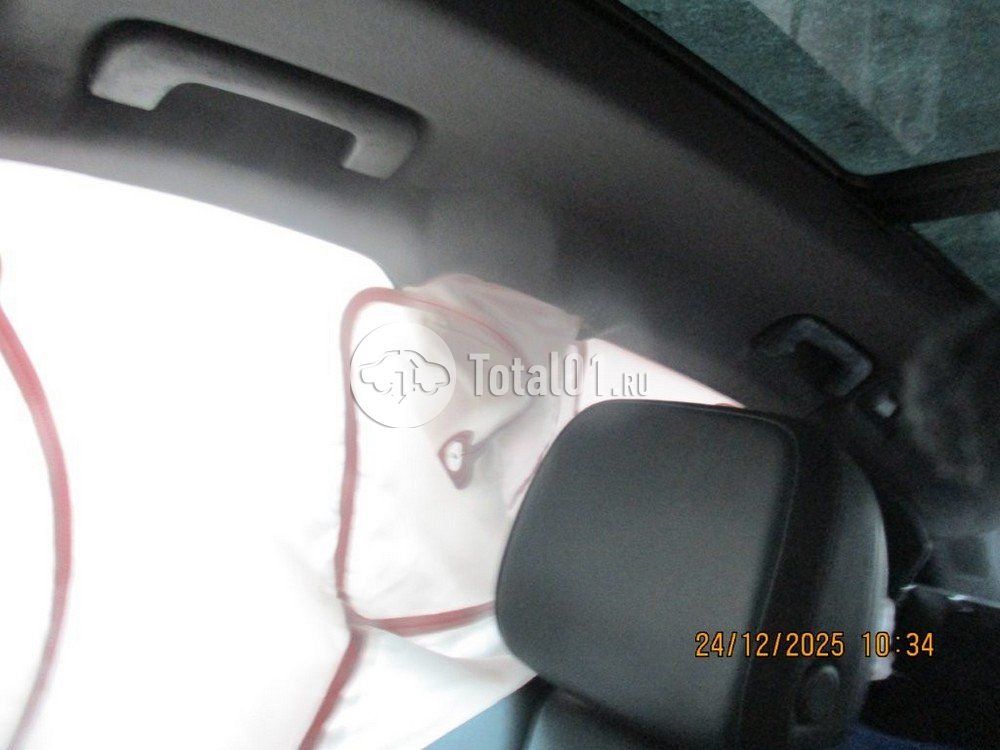 Фото Porsche Macan 250