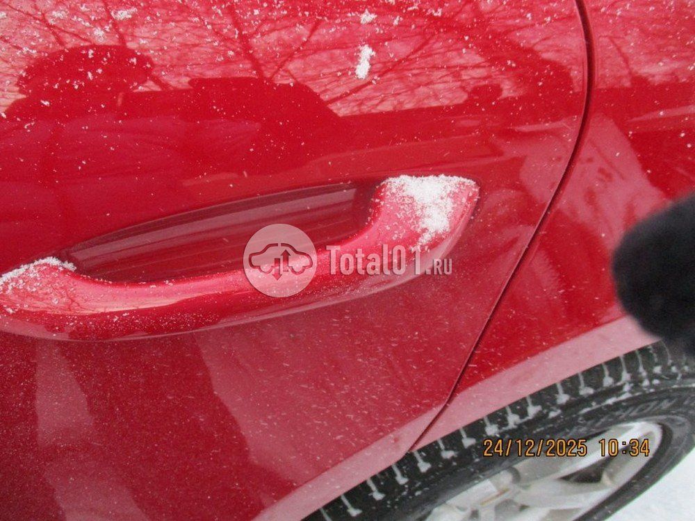 Фото Porsche Macan 252