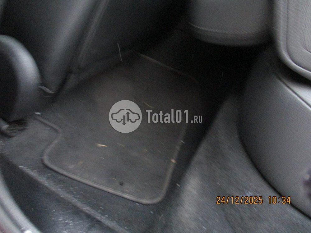 Фото Porsche Macan 256