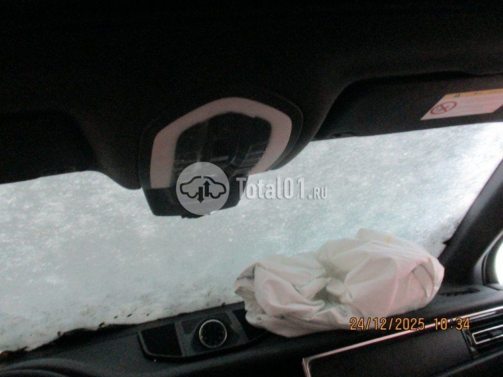 Фото Porsche Macan 268