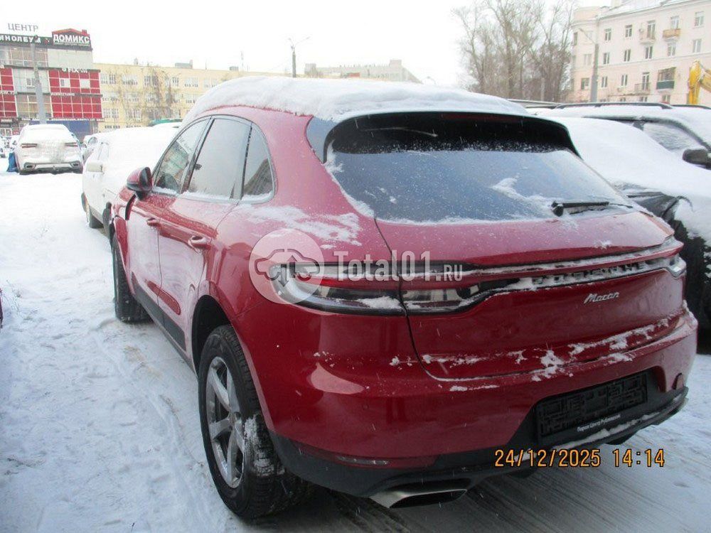 Фото Porsche Macan 300