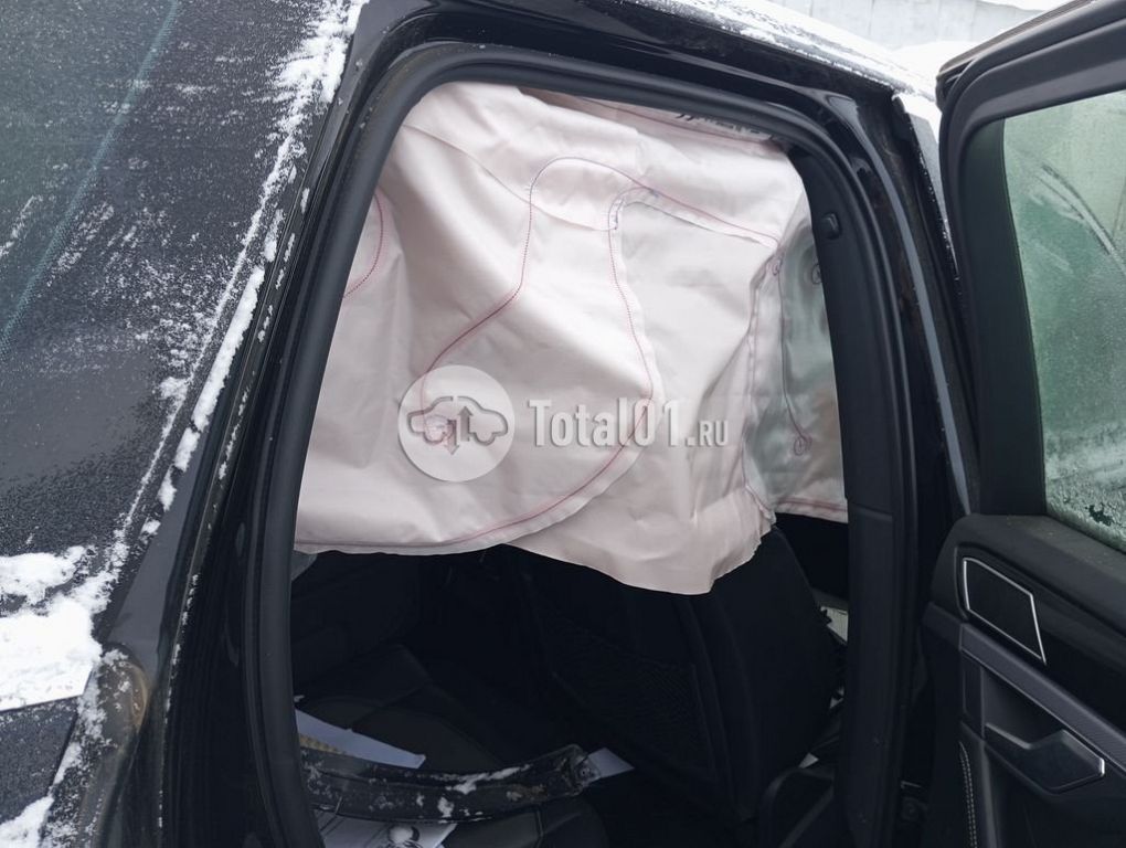 Фото Volkswagen Touareg 32