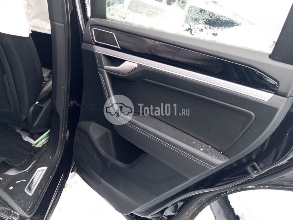 Фото Volkswagen Touareg 34