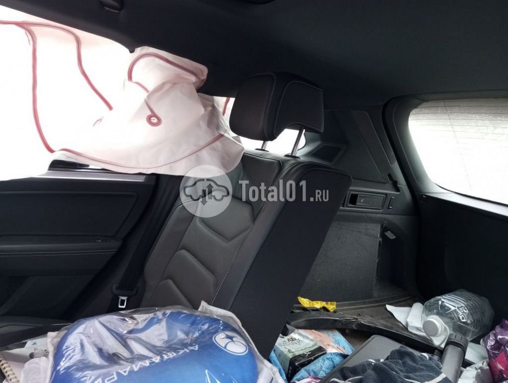 Фото Volkswagen Touareg 70