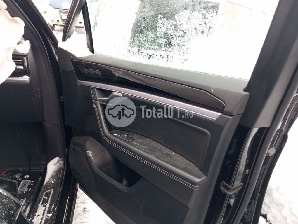 Фото Volkswagen Touareg 82