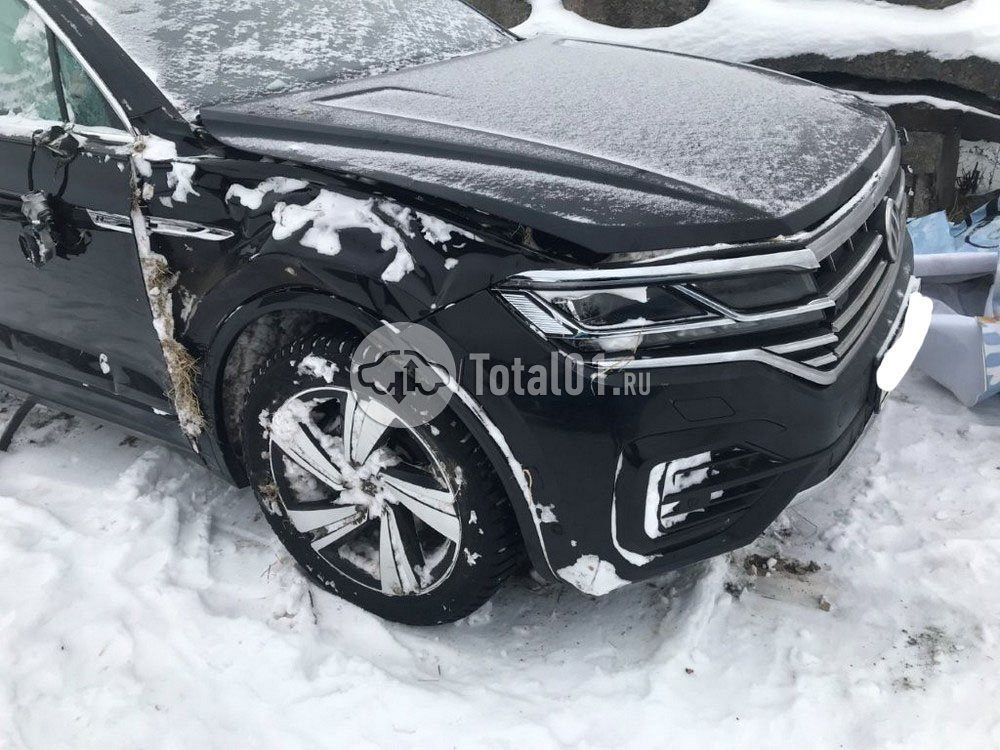 Фото Volkswagen Touareg 30