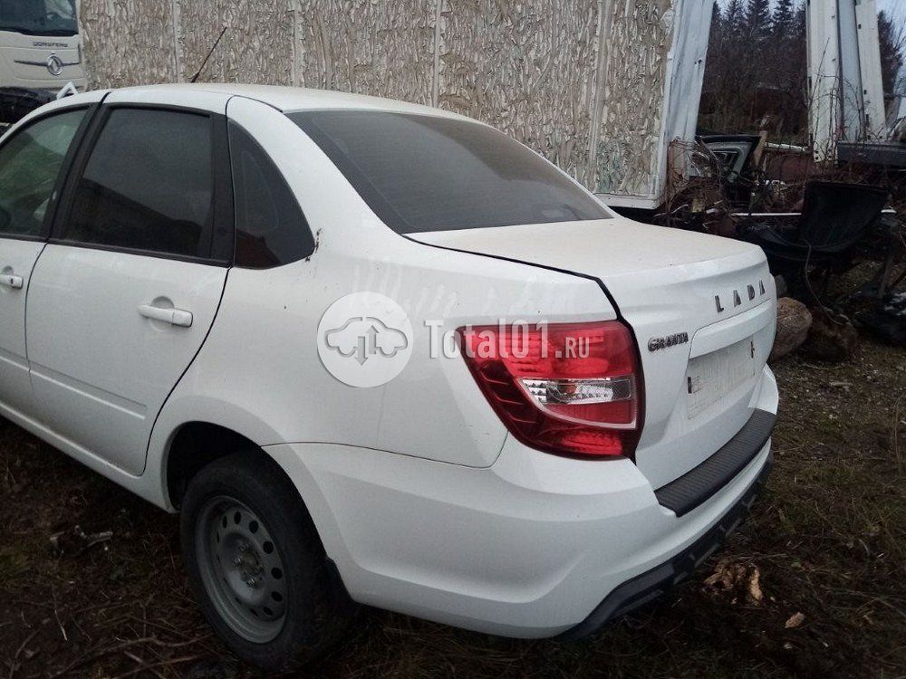 Фото ВАЗ (LADA) Granta 116