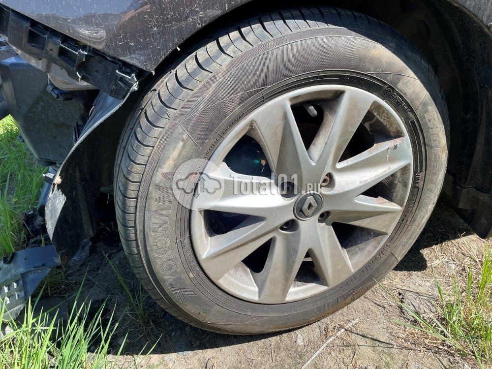 Фото Renault Sandero 80