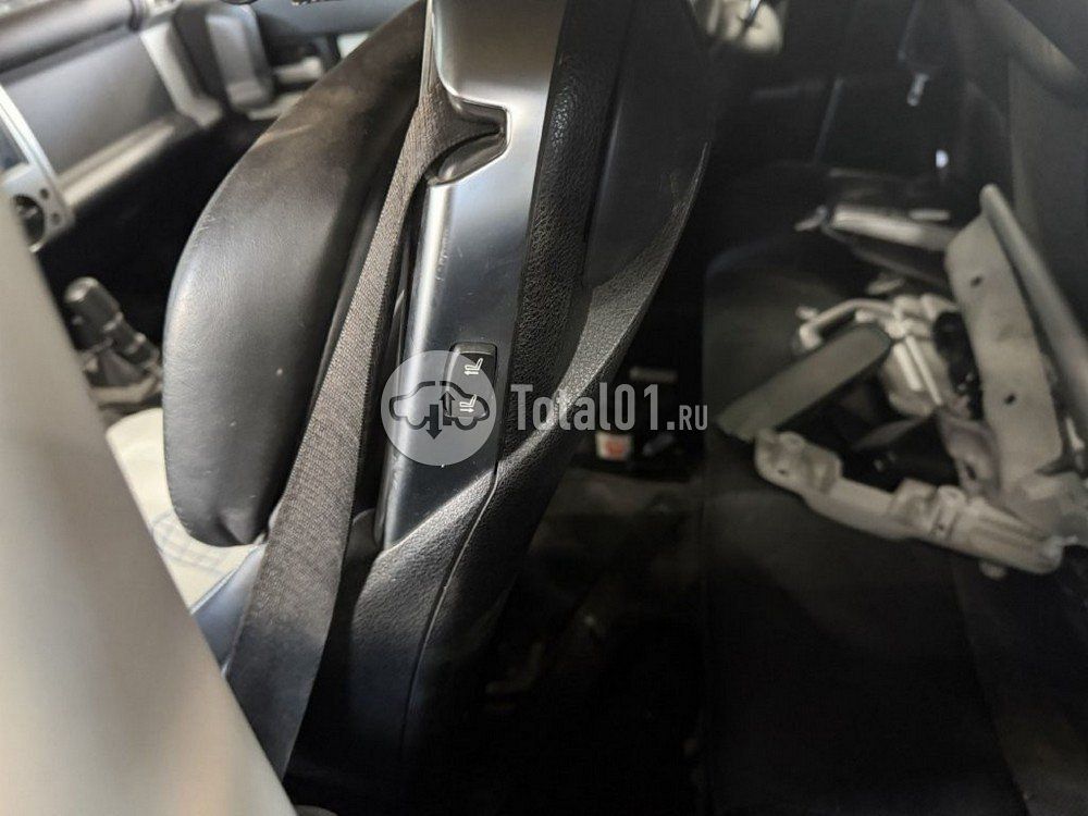 Фото Toyota FJ Cruiser 68