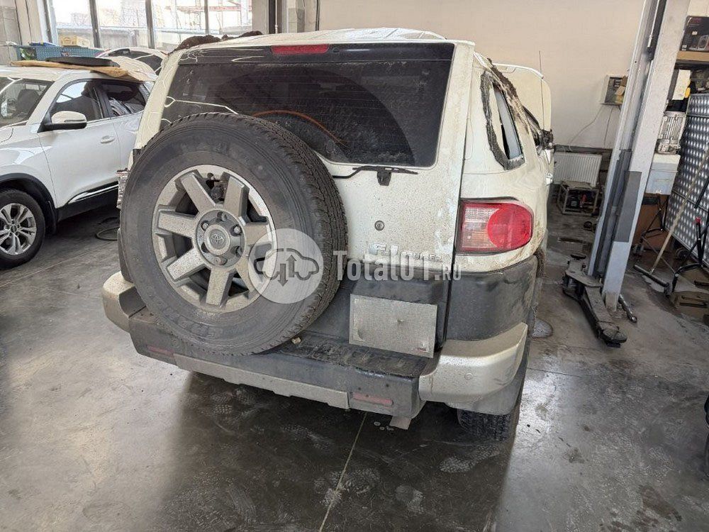 Фото Toyota FJ Cruiser 148