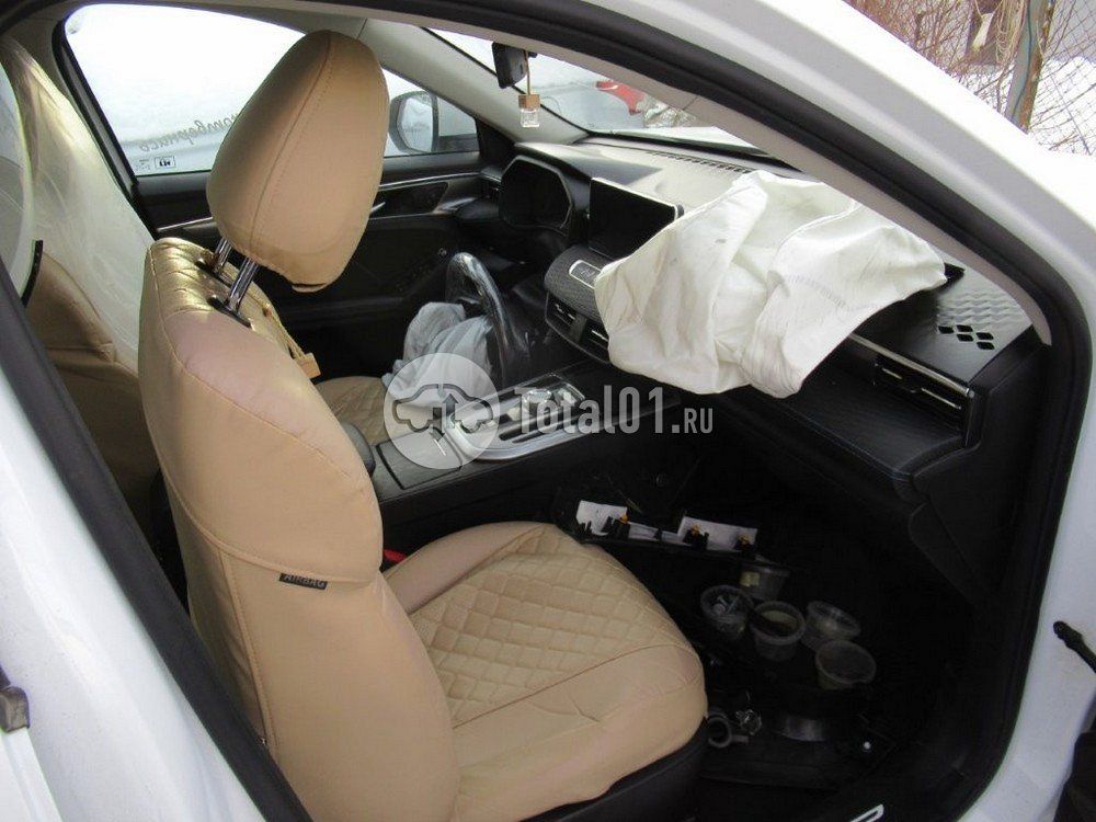 Фото Haval Jolion 42