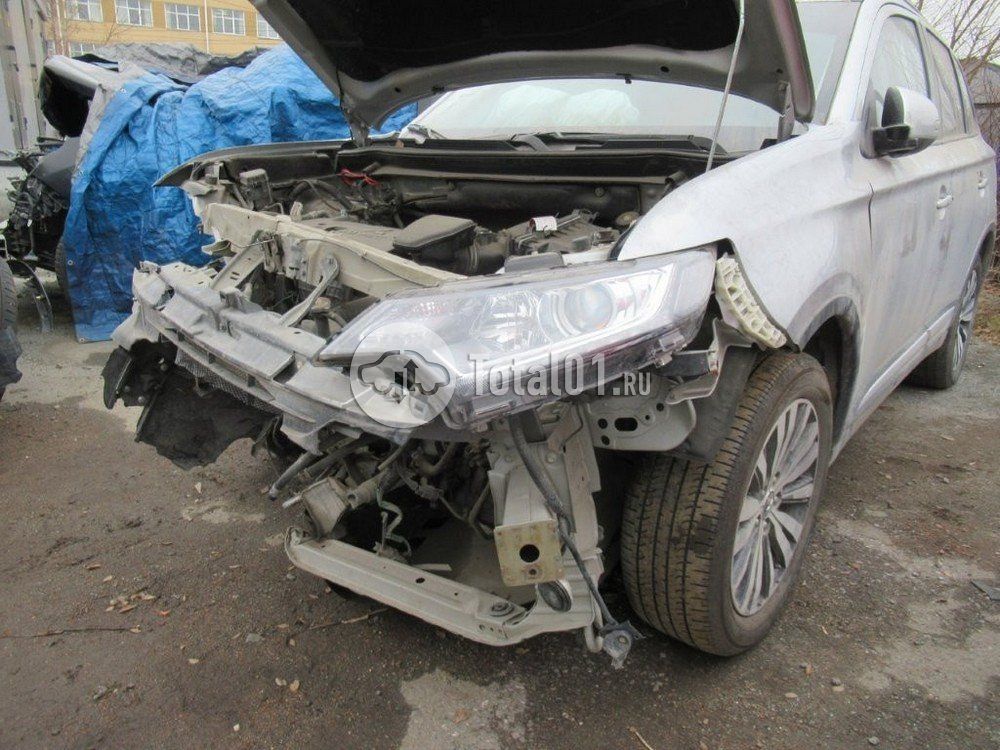 Фото Mitsubishi Outlander 22