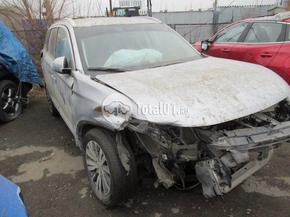 Фото Mitsubishi Outlander 24