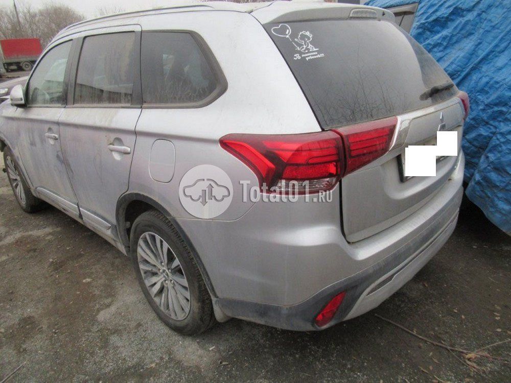 Фото Mitsubishi Outlander 28