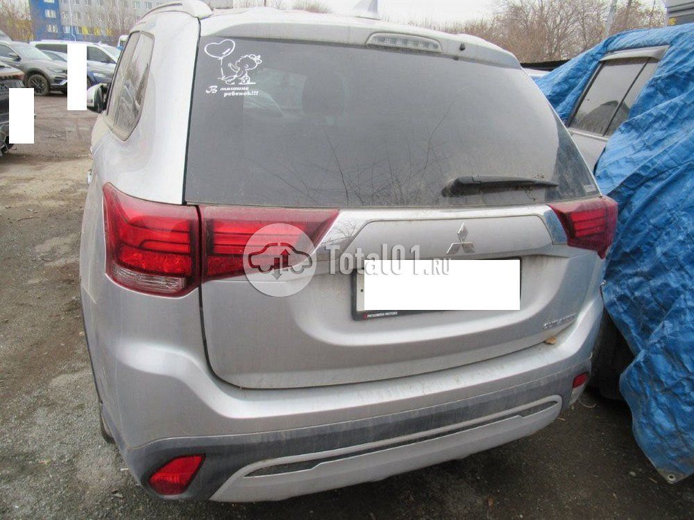 Фото Mitsubishi Outlander 40