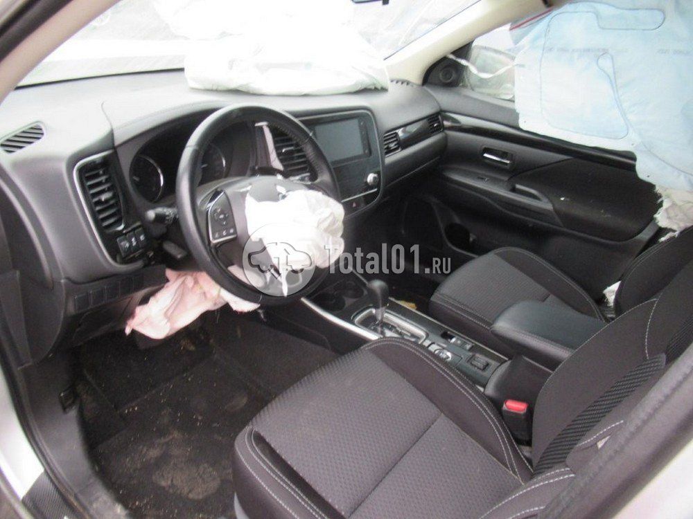 Фото Mitsubishi Outlander 62