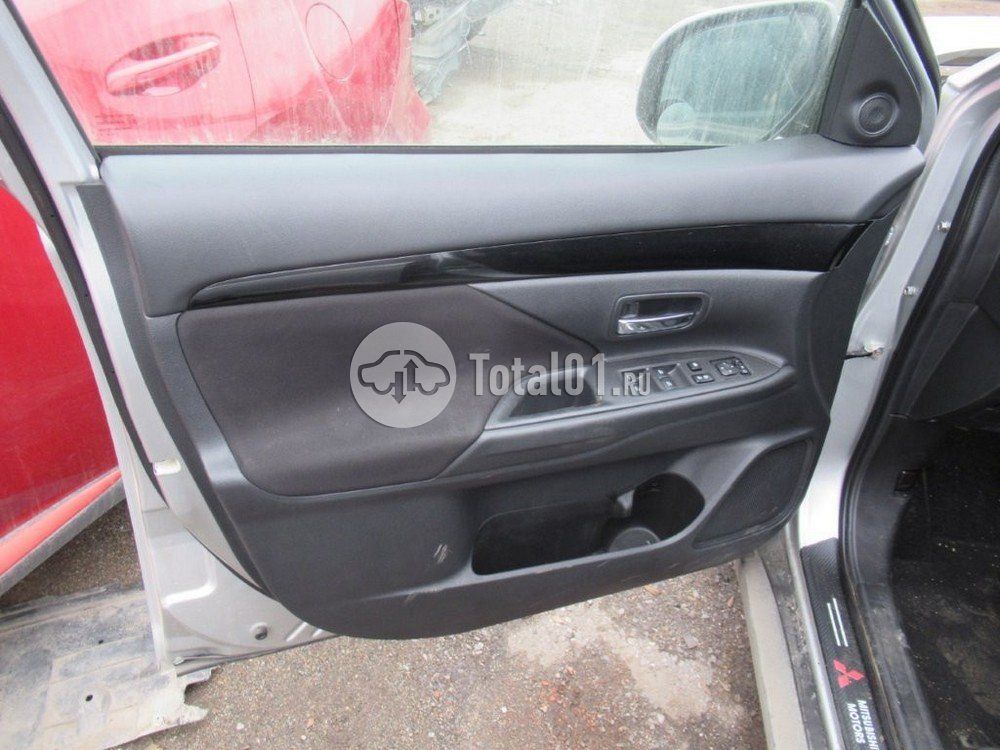 Фото Mitsubishi Outlander 64