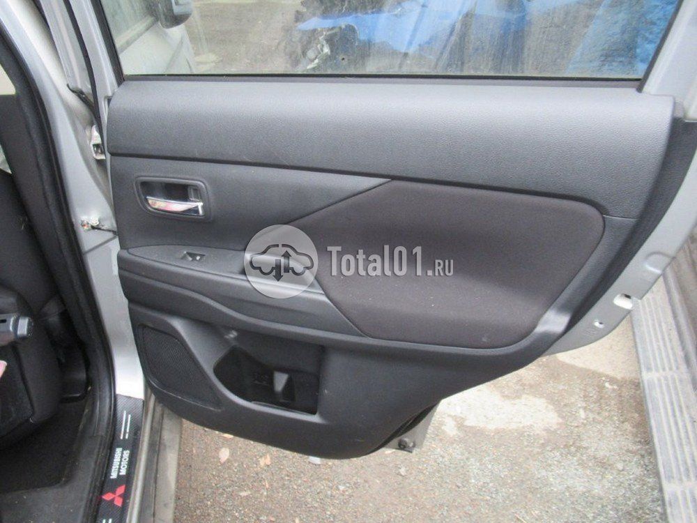 Фото Mitsubishi Outlander 86