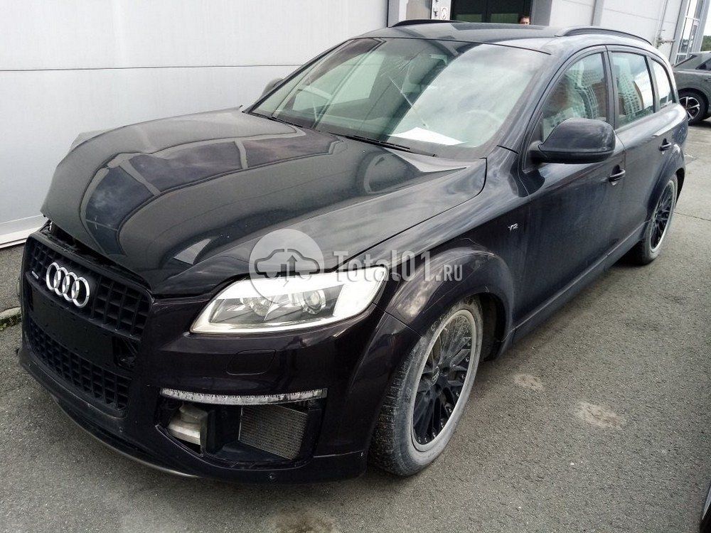 Фото Audi Q7 2