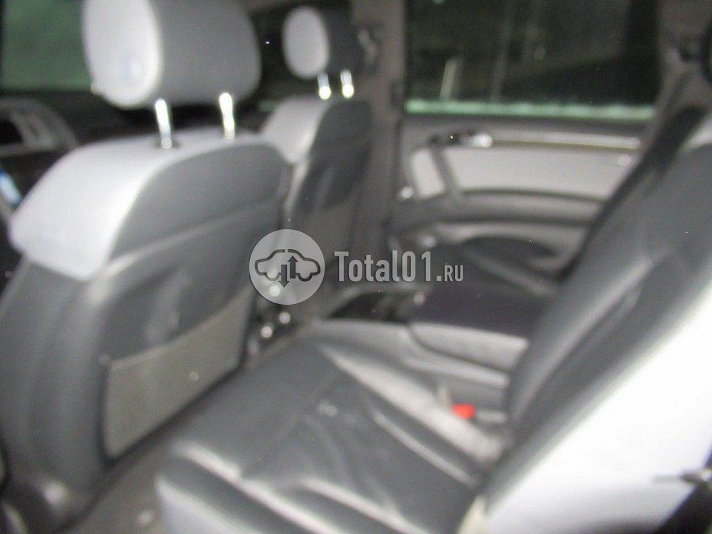 Фото Audi Q7 28