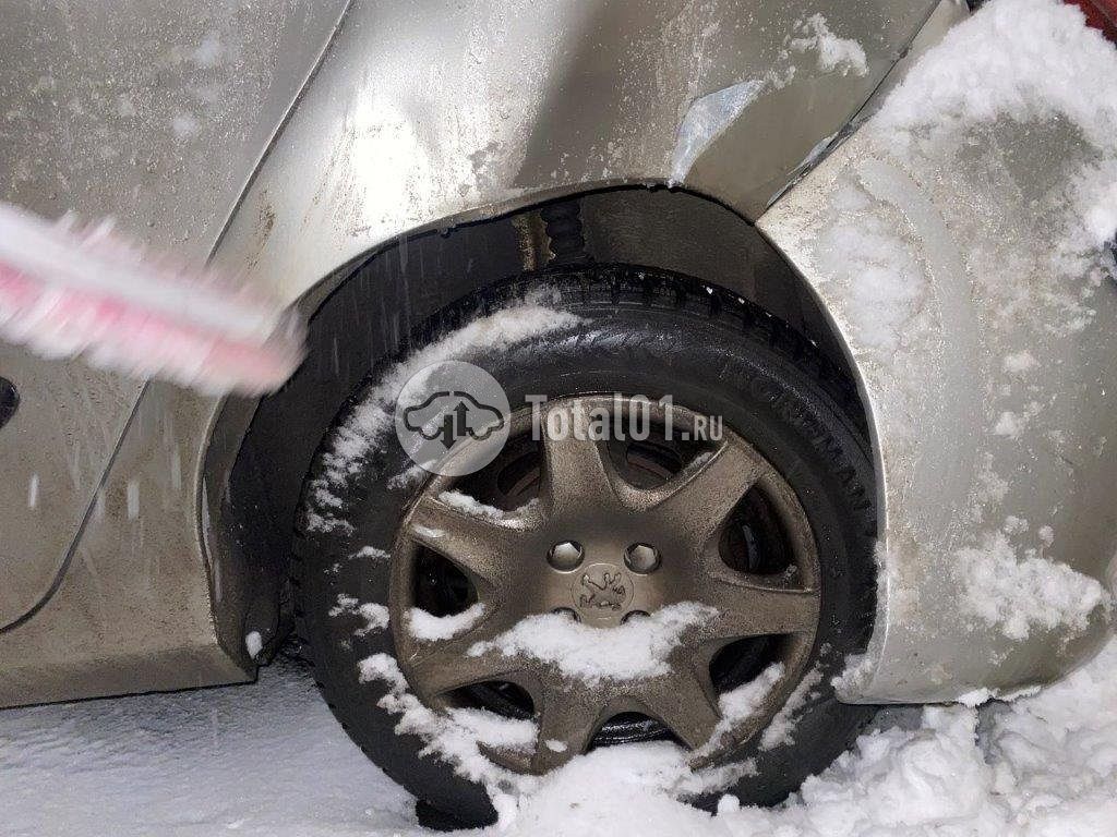 Фото Peugeot 308 182