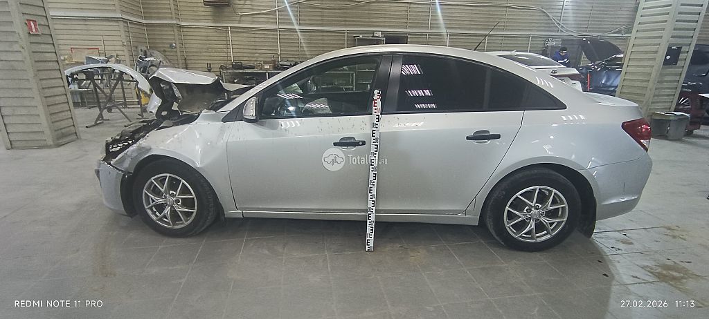 Фото Chevrolet Cruze 10