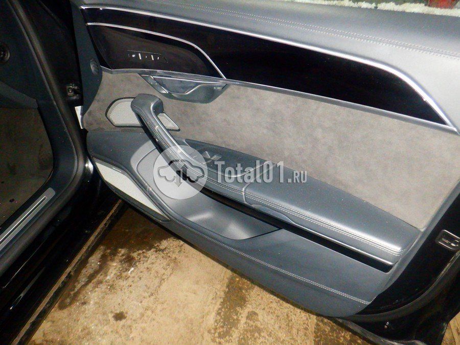 Фото Audi A8L 20